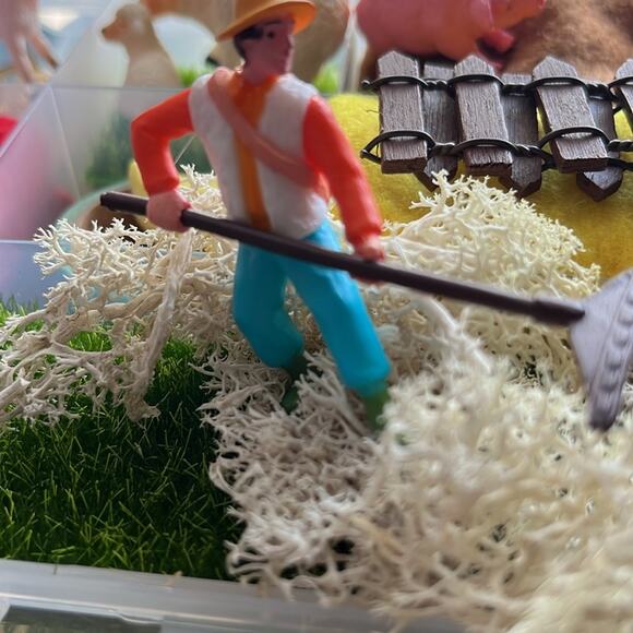 Old McDonald had a farm kit educational farm life and animals - Picture 2 of 8